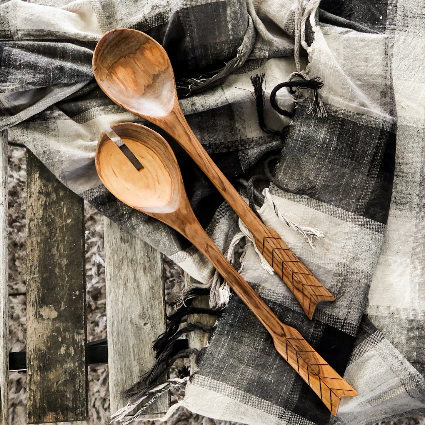 Arrow Handle Large Serving Utensils Set