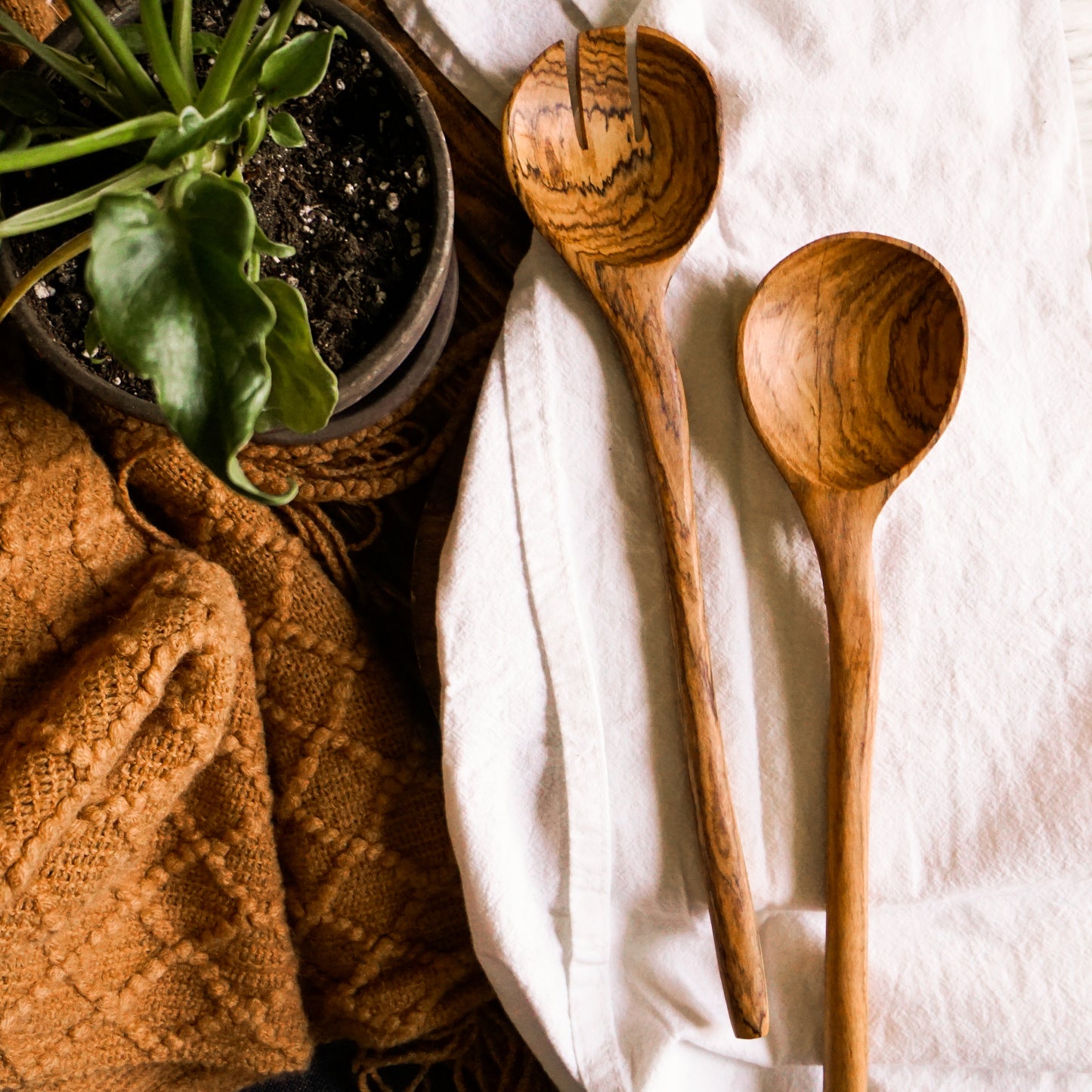 Offset Olive Wood Serving Set