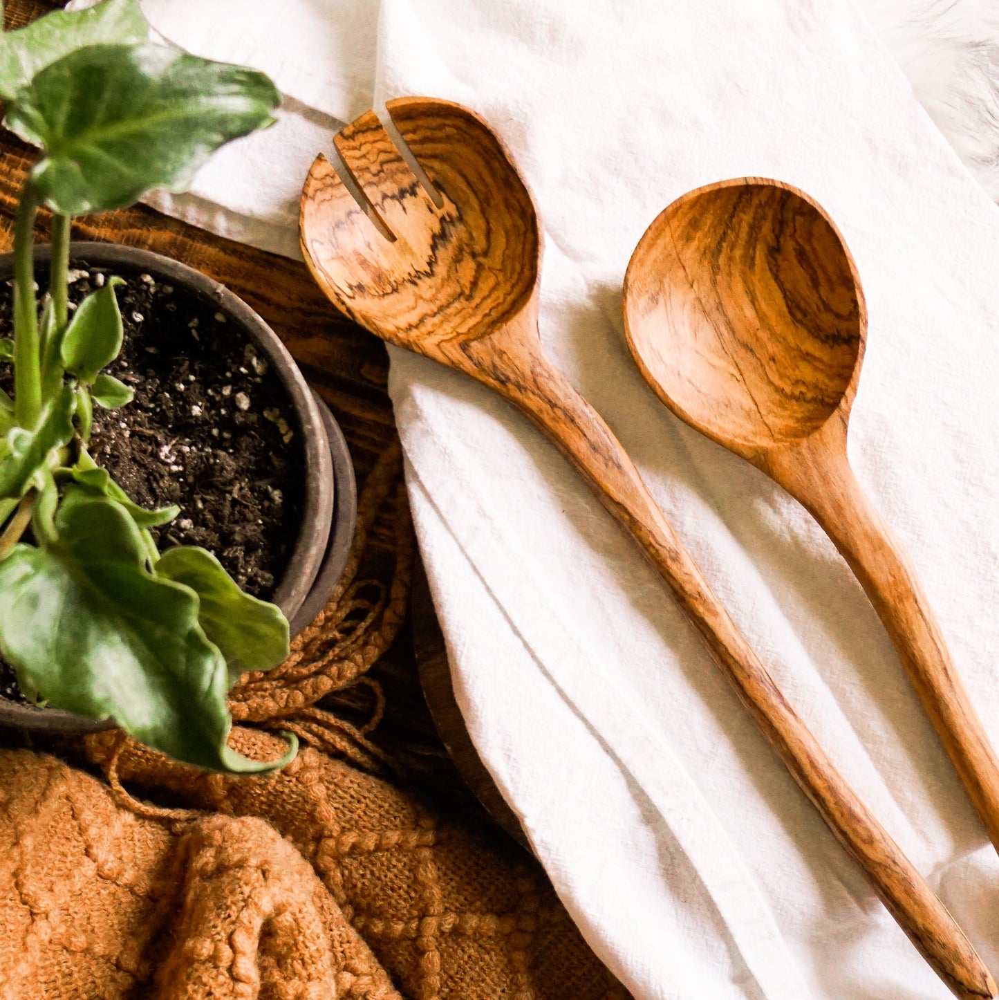 Offset Olive Wood Serving Set