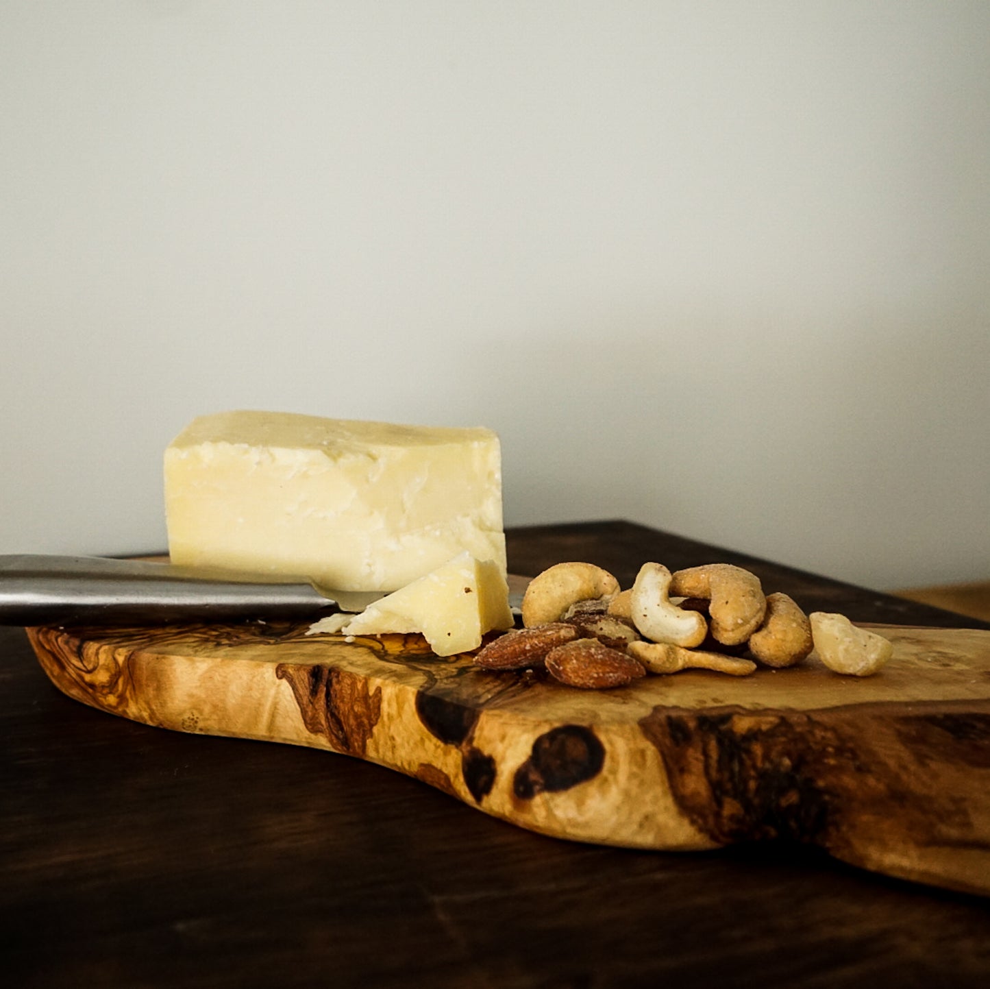 Tunisian Olive Wood Slab Cutting Board