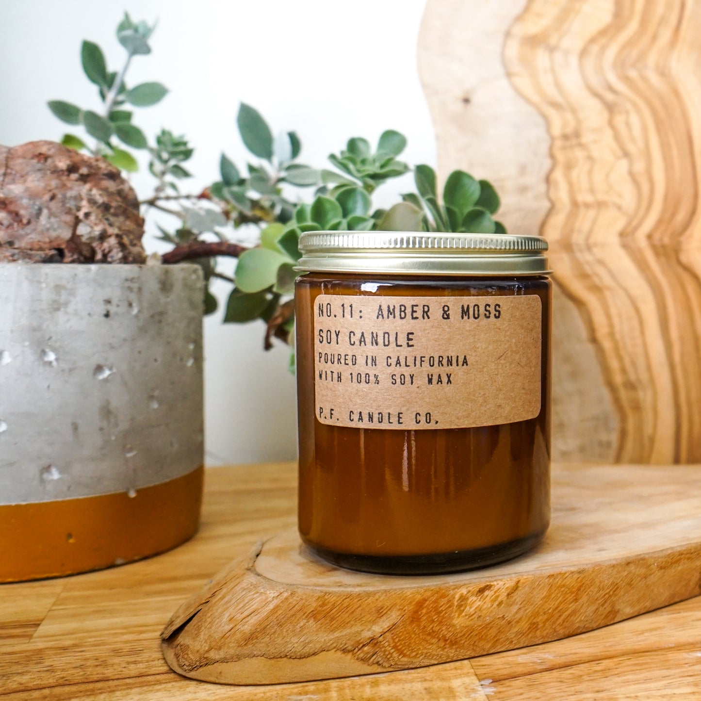 Amber and Moss Candle 7.2 oz - P.F. Candle Co.