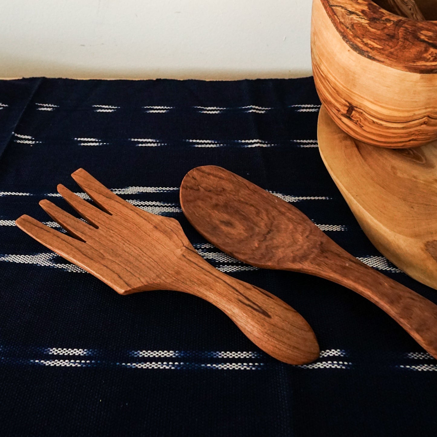 Compact Wild Olive Wood Serving Set