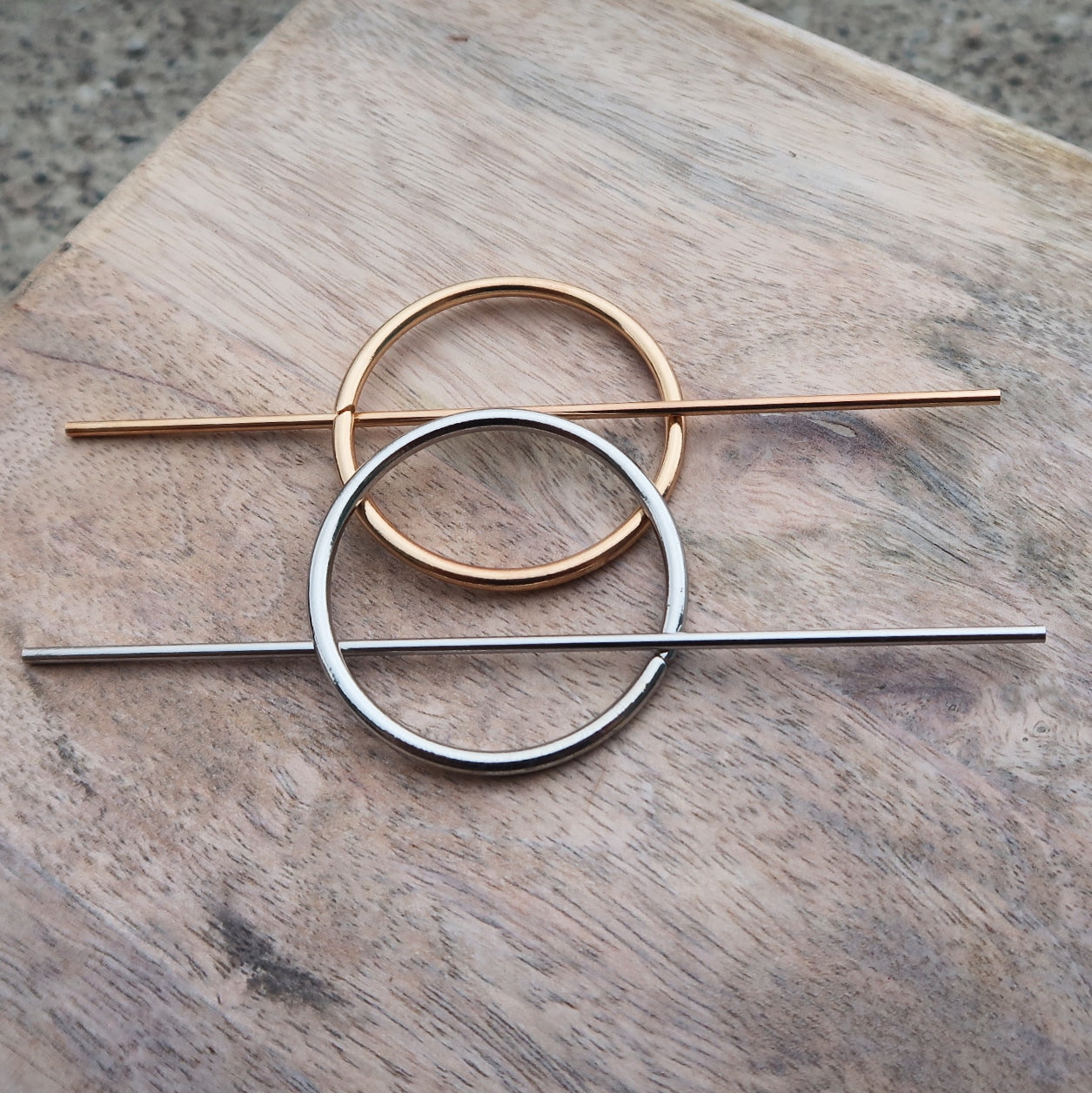 Circle Hair Pin with Stick