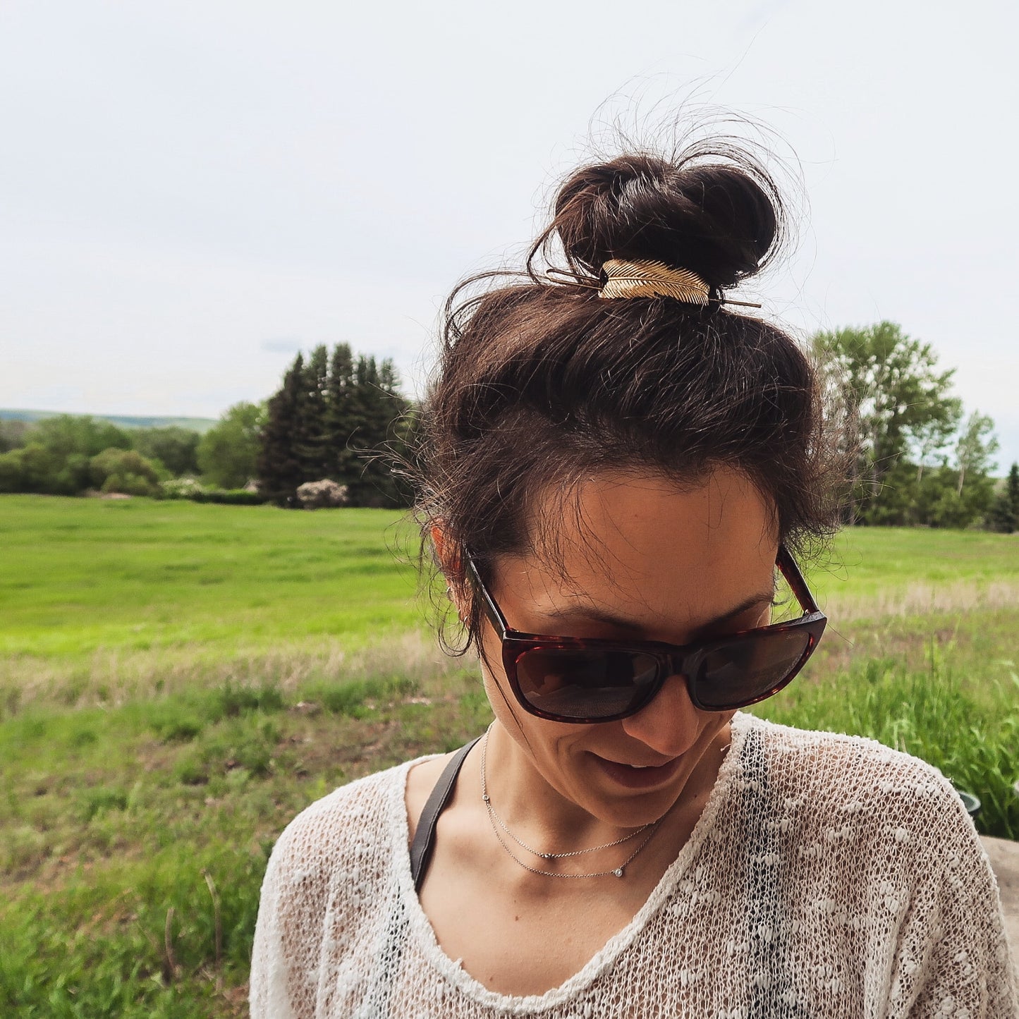 Messy bun style